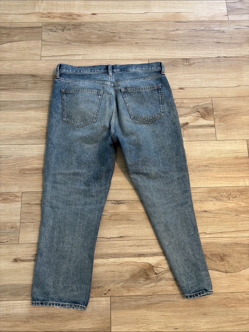 GAP Women’s Boyfriend Ripped Relaxed Jeans - Picture 4 of 4
